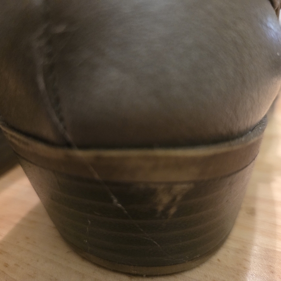 Life Stride Velocity 30 Women’s Buckle Accent Almond Toe Block Heel Bootie - Picture 15 of 15